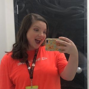 Meet your Posher, Kenzie